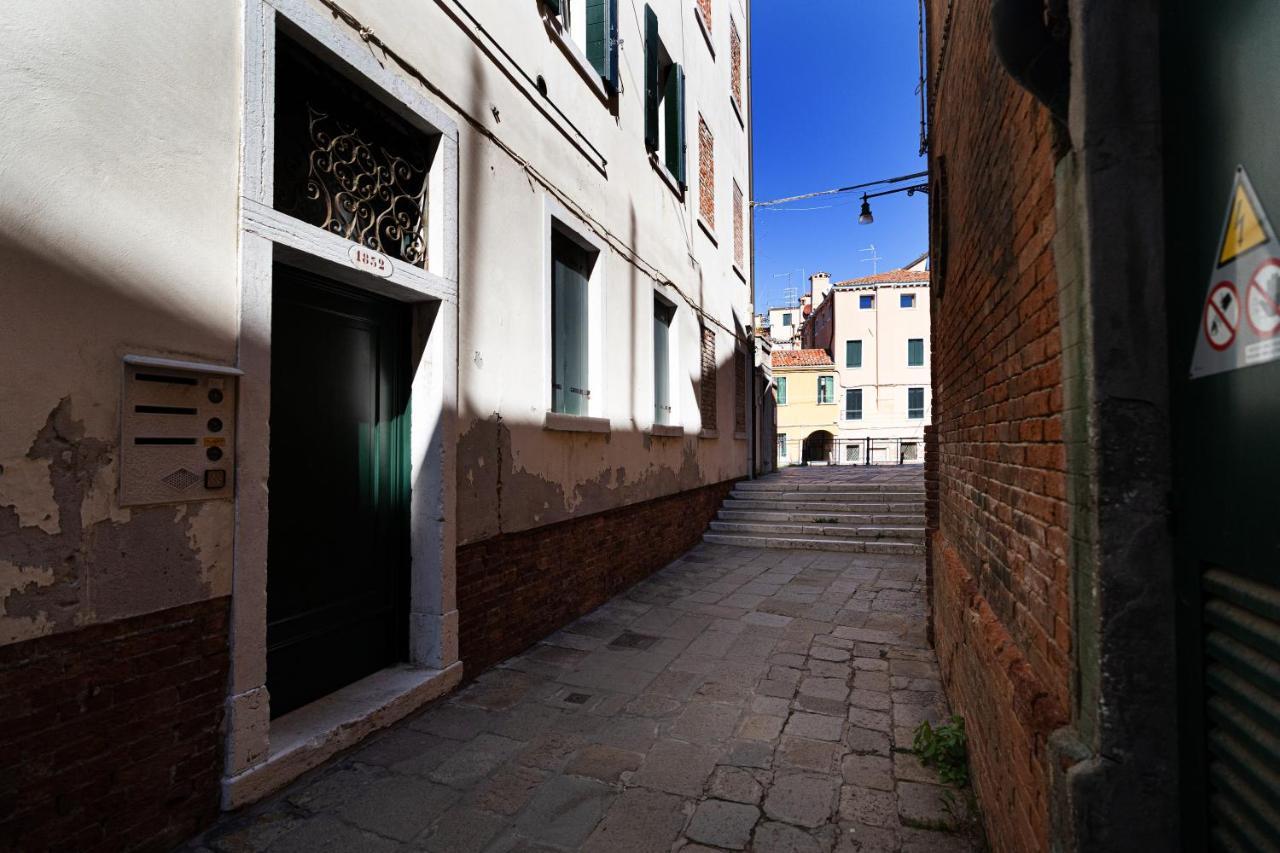 Ricco Di Comfort, Grande, Luminoso E Comodo Venedig Eksteriør billede